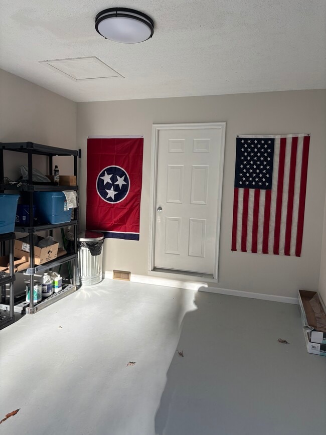 Photo - 1015 Katta Trce