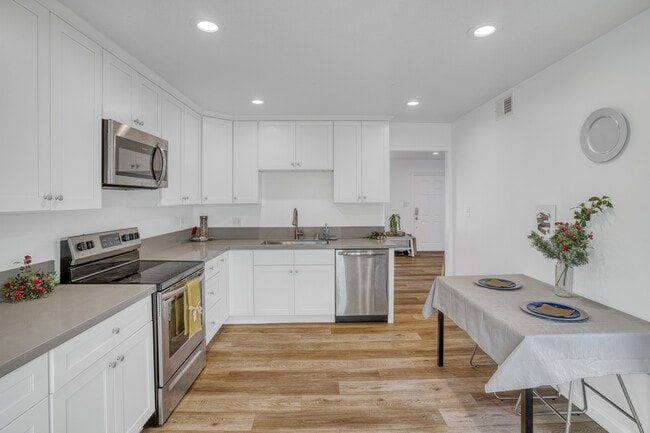 Photo - 4252 Comet Cir