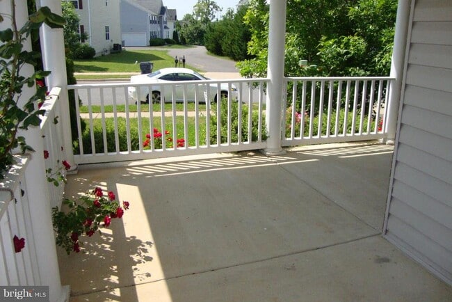 Photo - 8 Foggy Field Ln