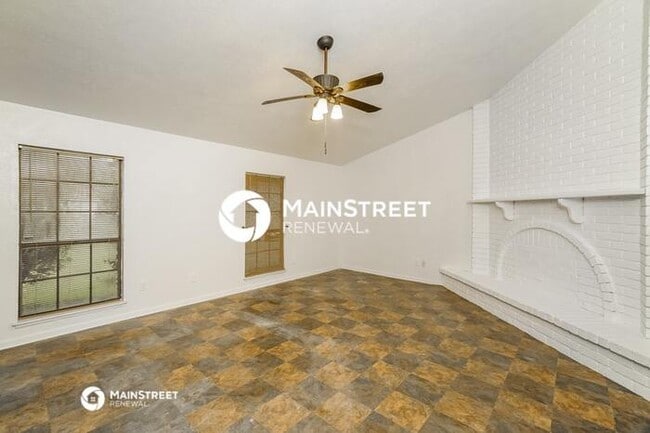 Photo - 4 Bedroom Pet-Friendly Home in Humble, TX ...