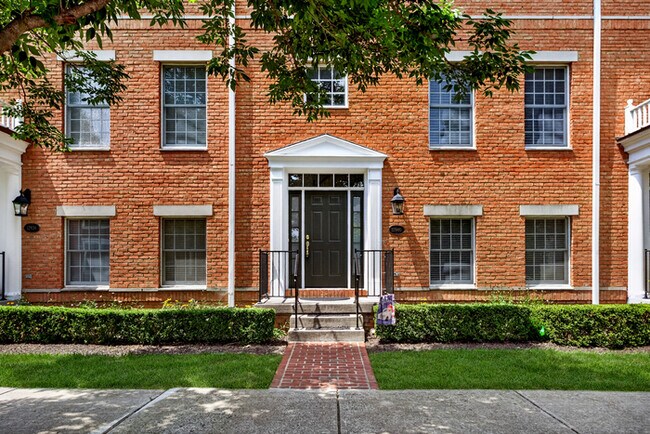 Photo - Beautiful 3 Bed Townhome In the Heart Of Village Of West Clay!