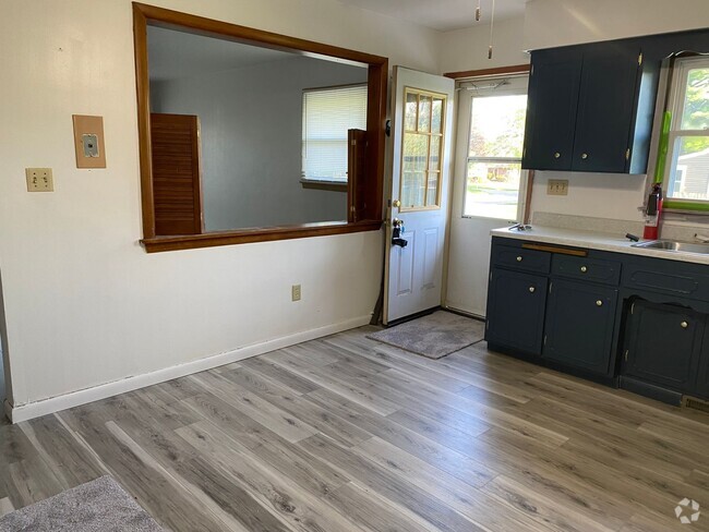 Building Photo - 2029 Wilcox Rd Unit 2029 Wilcox Rd Rental