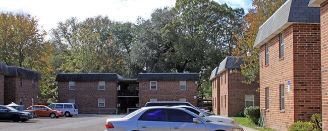 Photo - Huron-Sophia Apartments