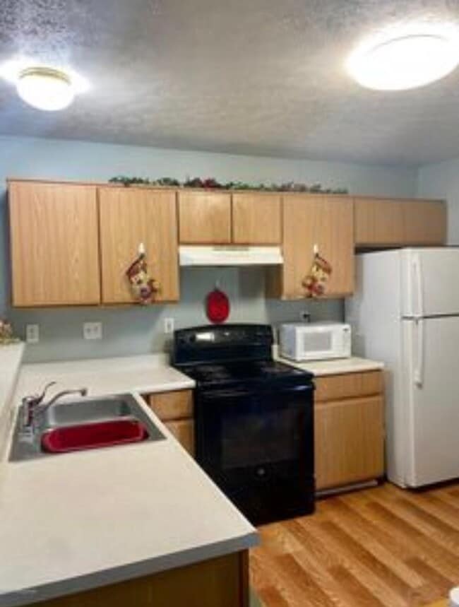 Photo - 6302 Cottage Field Cir