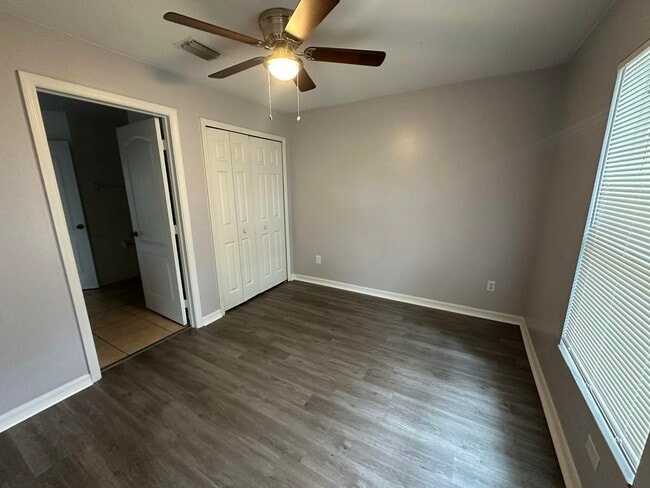 Photo - 2805-2866 66th St W