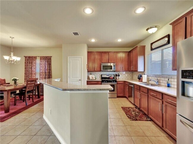 Photo - 3809 Whisper Hollow Way