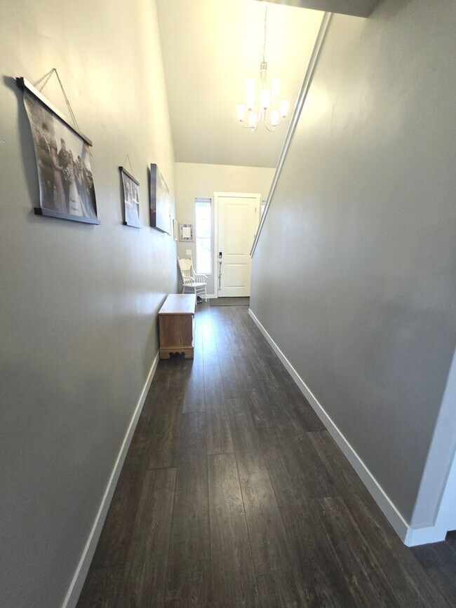 Photo - 1260 E Packard Dr