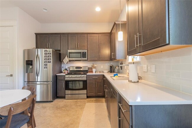 Photo - 1608 Ulit Ave
