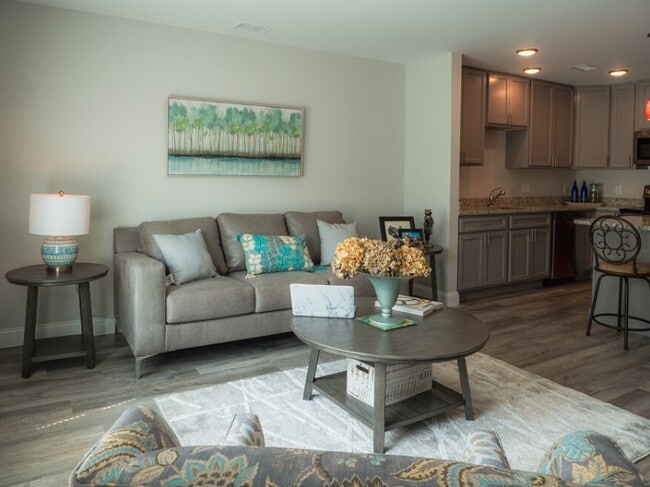 Photo - 7 Hospital Ave