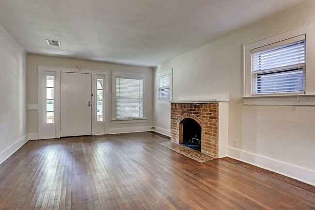 Photo - Well Maintained 2 Bedroom House