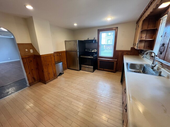 Photo - Charming Single Family Home in South Hadley!