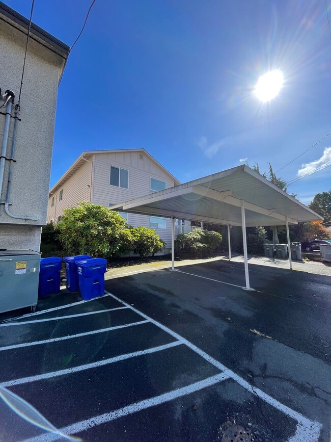 3208 Rockefeller Ave Unit D