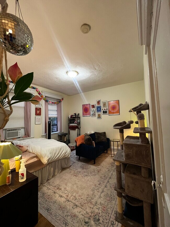 27 Saint Lukes Rd