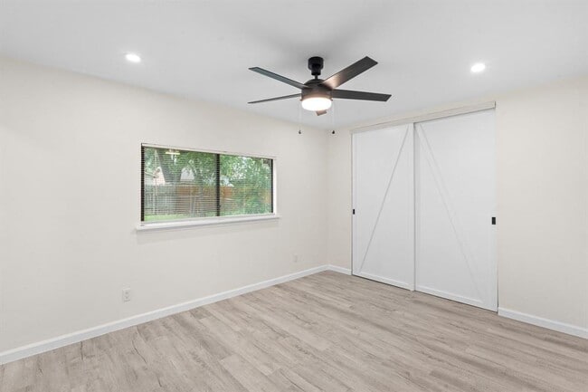 Photo - 2508 Dovemeadow Dr