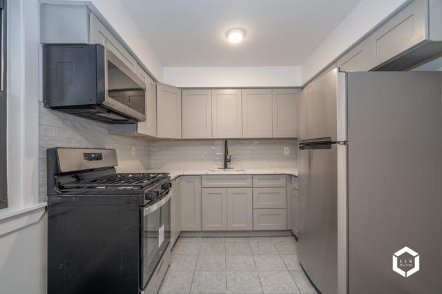 3 bedroom in Brooklyn NY 11230 - 3 bedroom in Brooklyn NY 11230 Townhome