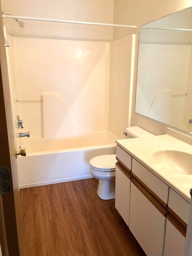 Prairie Creek Townhomes For Rent in Dekalb, IL