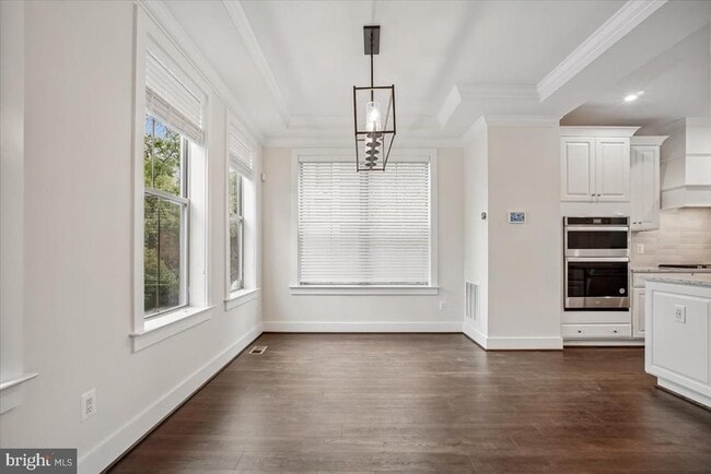 Photo - 3016 20th St S