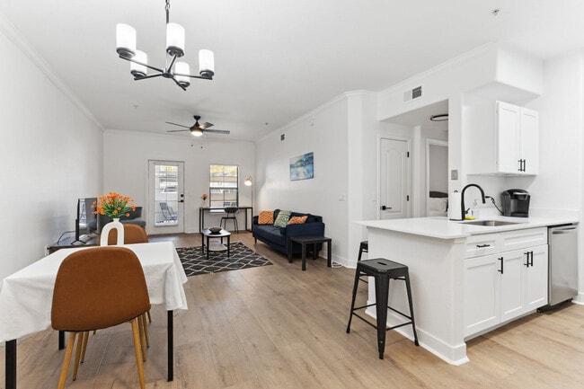 Photo - 875 W Pecos Rd Unidad ID1047720P