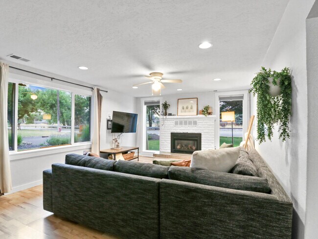 Photo - 4 Randall St