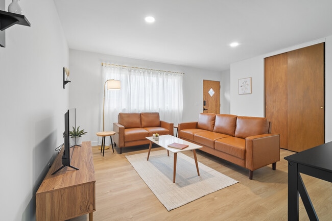 Photo - 1105 Julienne Dr