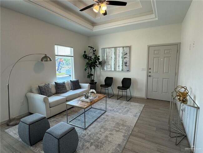 Photo - 7802 N 58th St Unidad 1