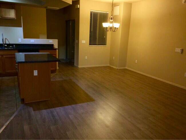 Great Room - 280 S Evergreen Rd Unit 1377