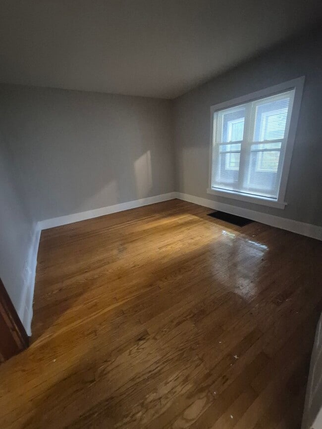 Photo - 4 Bedroom 2 Bath Single Family House!