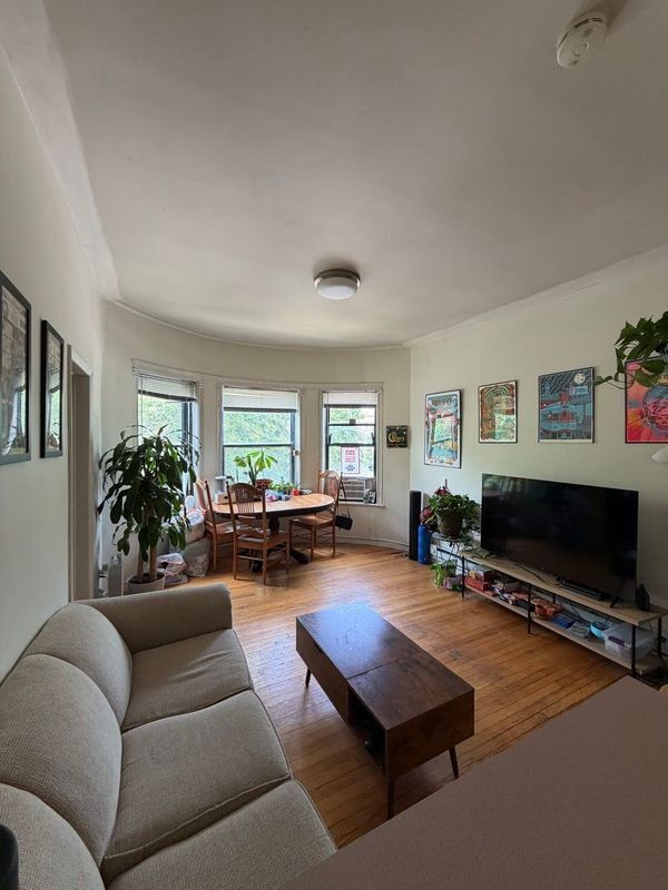 Photo - 923 W Waveland Ave Unit 2D