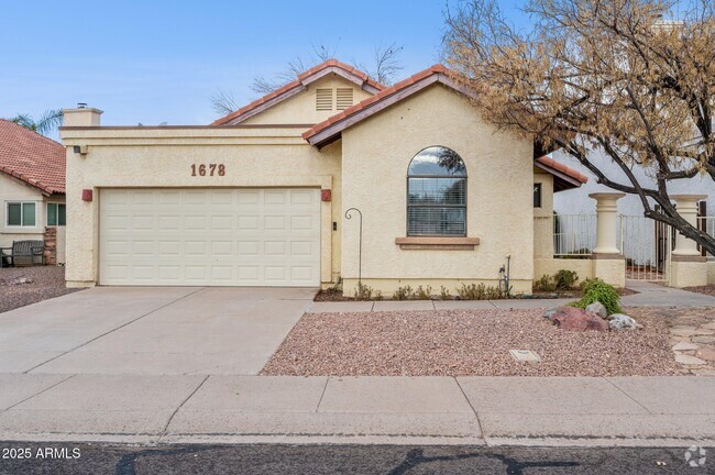 Building Photo - 1678 E Cindy St Rental