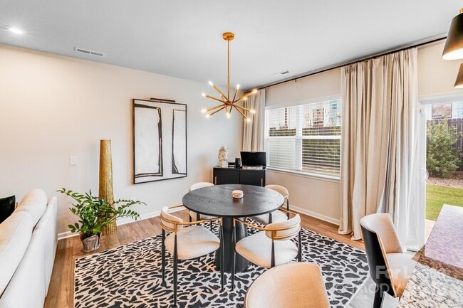 Photo - 3133 Hutton Gdns Ln