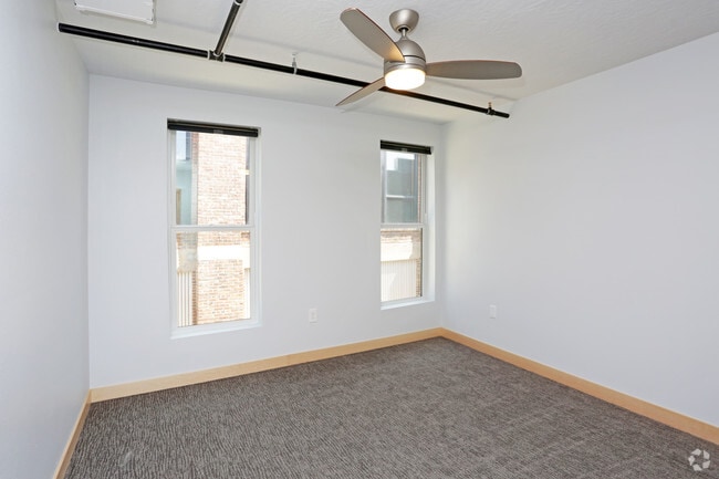 2BR, 1BA - 891 SF - Bedroom