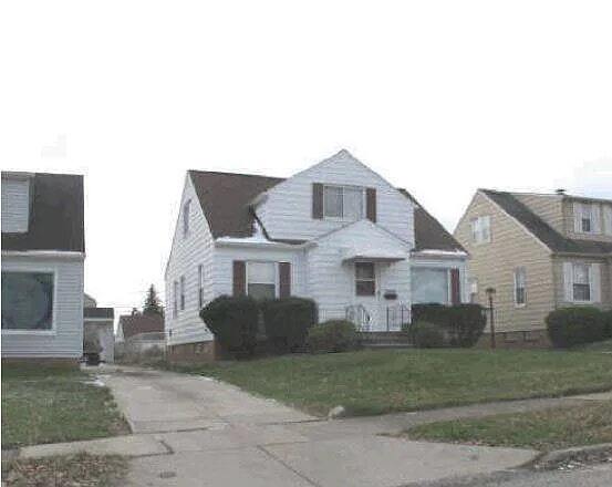 Photo - 18312 Edinboro Ave House