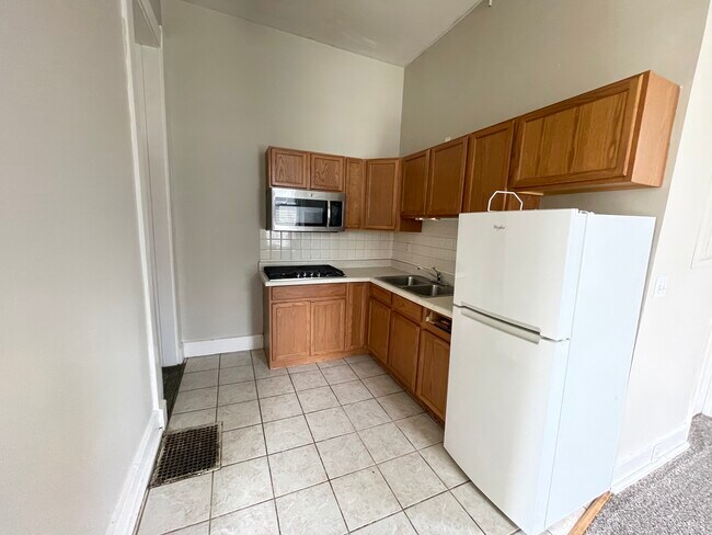 Cocina - 214 Perrin Ave