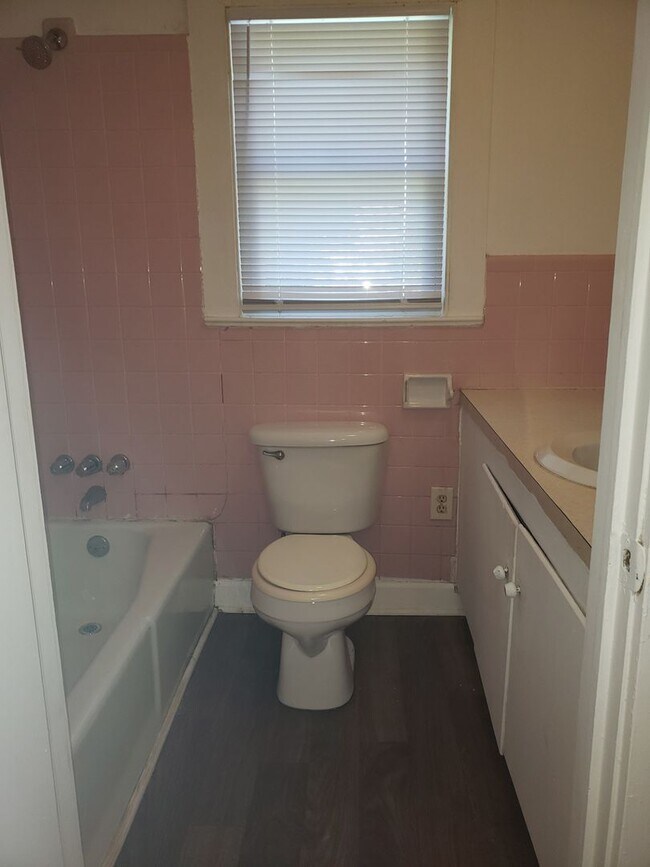 Photo - Sheppard St House