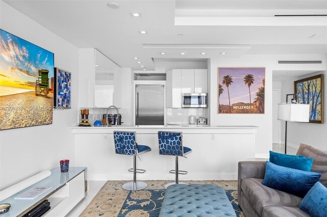 Photo - 4779 Collins Ave Unit PH4306