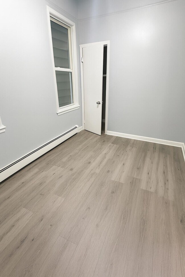 Photo - 164 Grant Ave