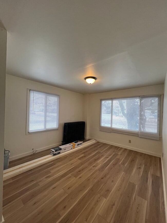 Photo - 217 W Irving Ave Unit 217 W Irving Lower