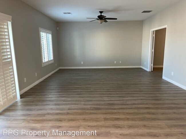 Photo - 5 br, 3.5 bath House - 9574 W Quail Ave