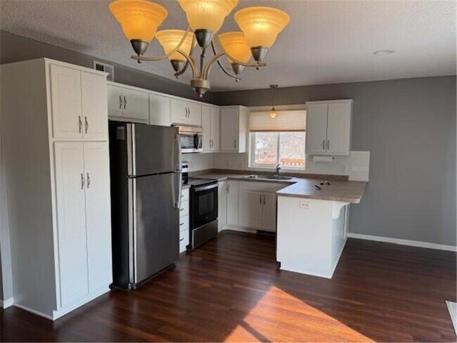 Photo - 516 Frankfort Way