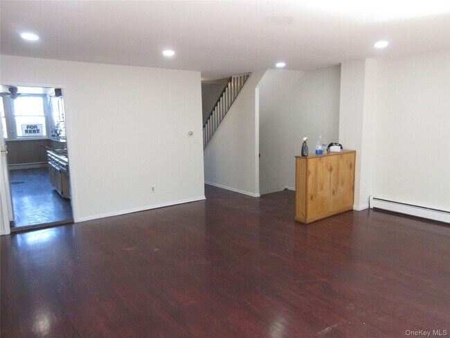 Photo - 108 Coolidge St