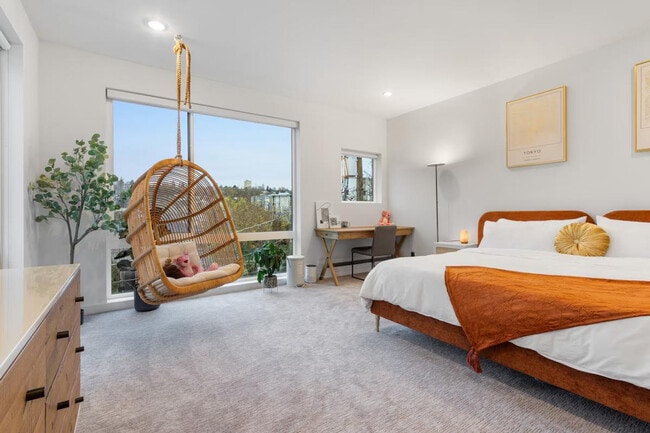 Photo - 2433 S Plum St Unit ID1324831P