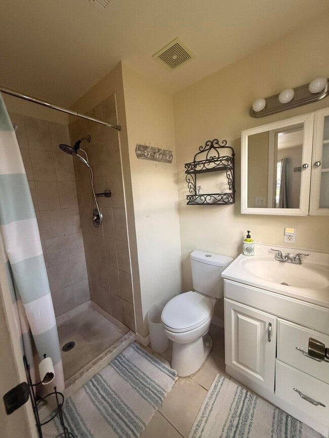 Photo - 1881 SE Manth Ln