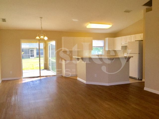 Photo - 314 NE 17th St