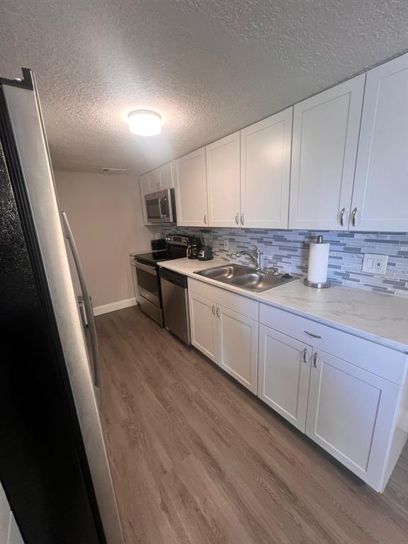 Photo - 5349 Vineland Rd Unit E104