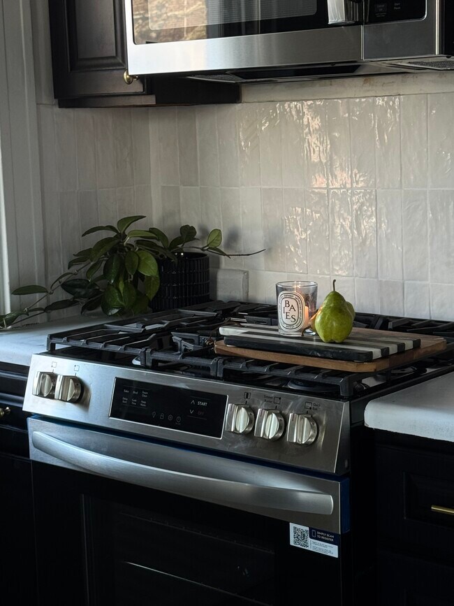 Photo - 7359 Ogontz Ave