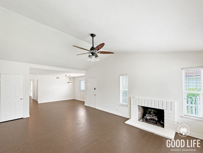 Photo - Spacious 3BR/2BA Home with 2-Car Garage in Lake Forest, CA – Great Location