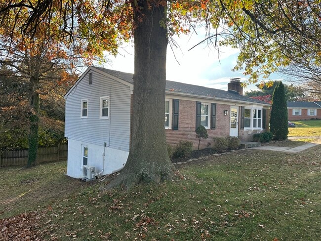 Photo - 2 Concord Dr