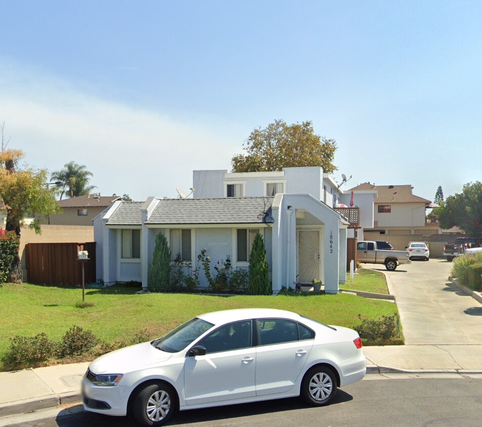 Photo - 18642 Libra Cir (Huntington Beach, CA)