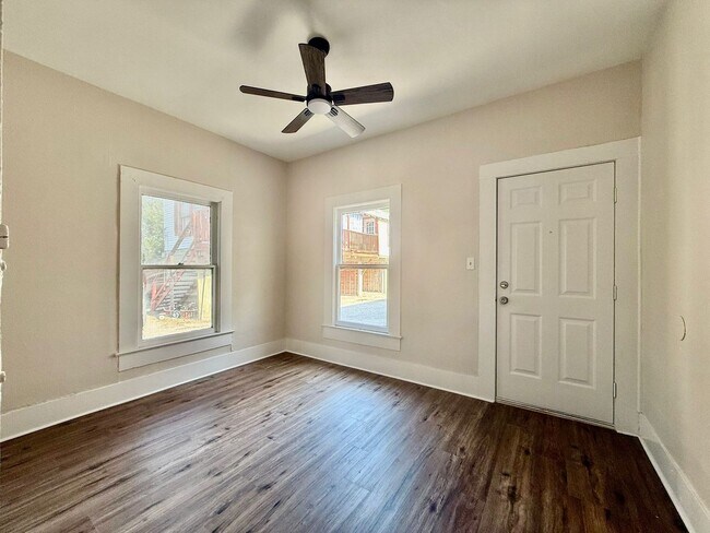 Photo - 222 Lowell St