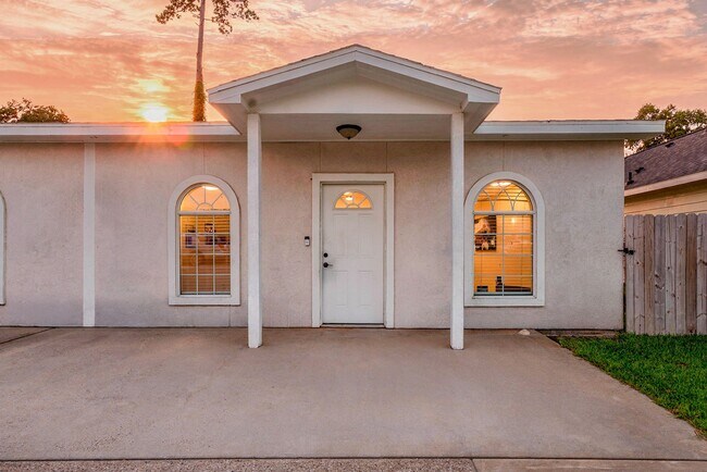 Photo - 16868 Kempwood